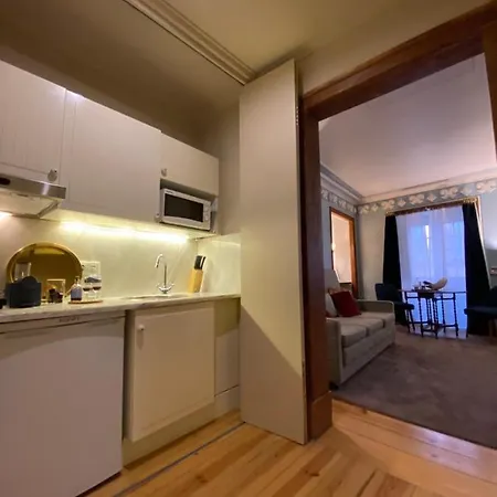 Πανσιόν Mercador 4*