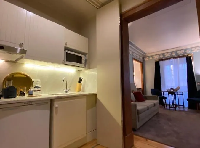 Guest house Mercador 4*